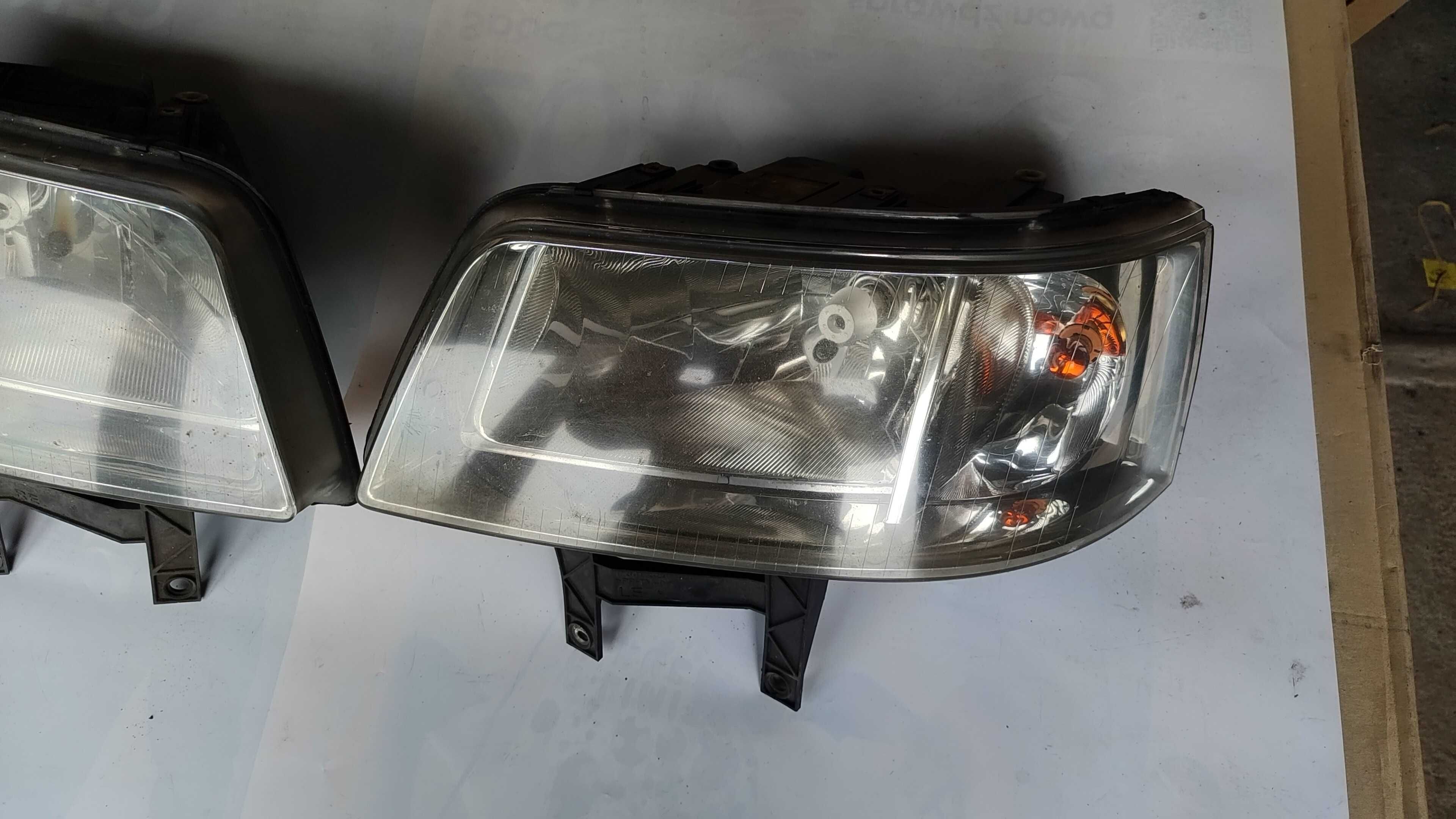 Lampy przód Lewa Prawa Kpl VW Transporter t5 03-10.r Europa