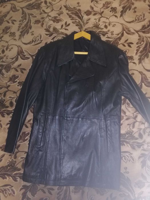 Шкіряний піджак жіночий