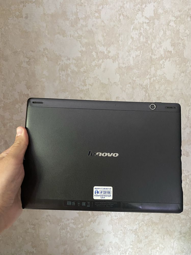 планшет Lenovo Tab