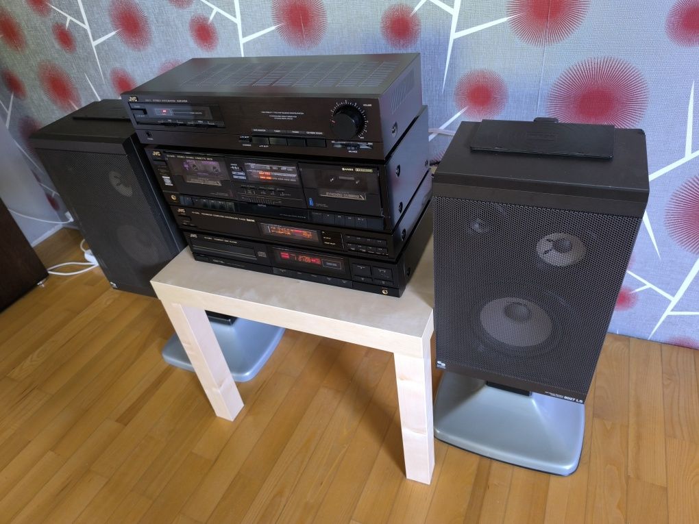 Zestow audio JVC z kolumnami
