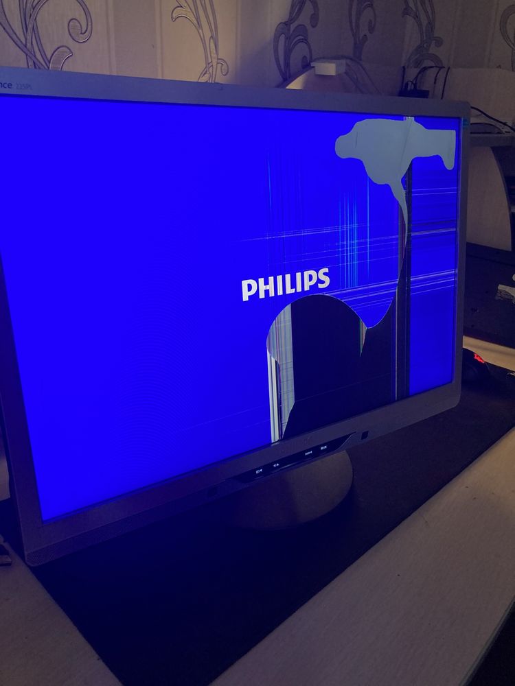 Монитор Philips 22 дюйма