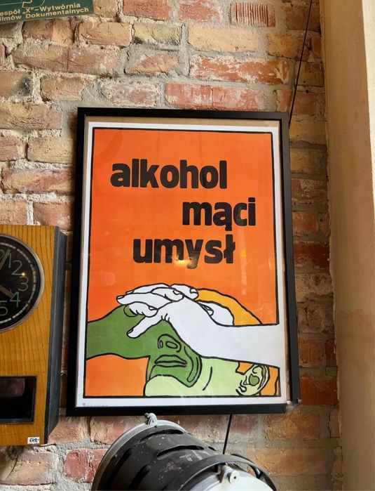 Plakat alkohol mąci umysł PRL vintage