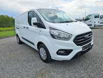 Ford Transit Custom / 2.0 TDCI 130KM / Furgon L2 H1 / Długi / Klima / HAK /
