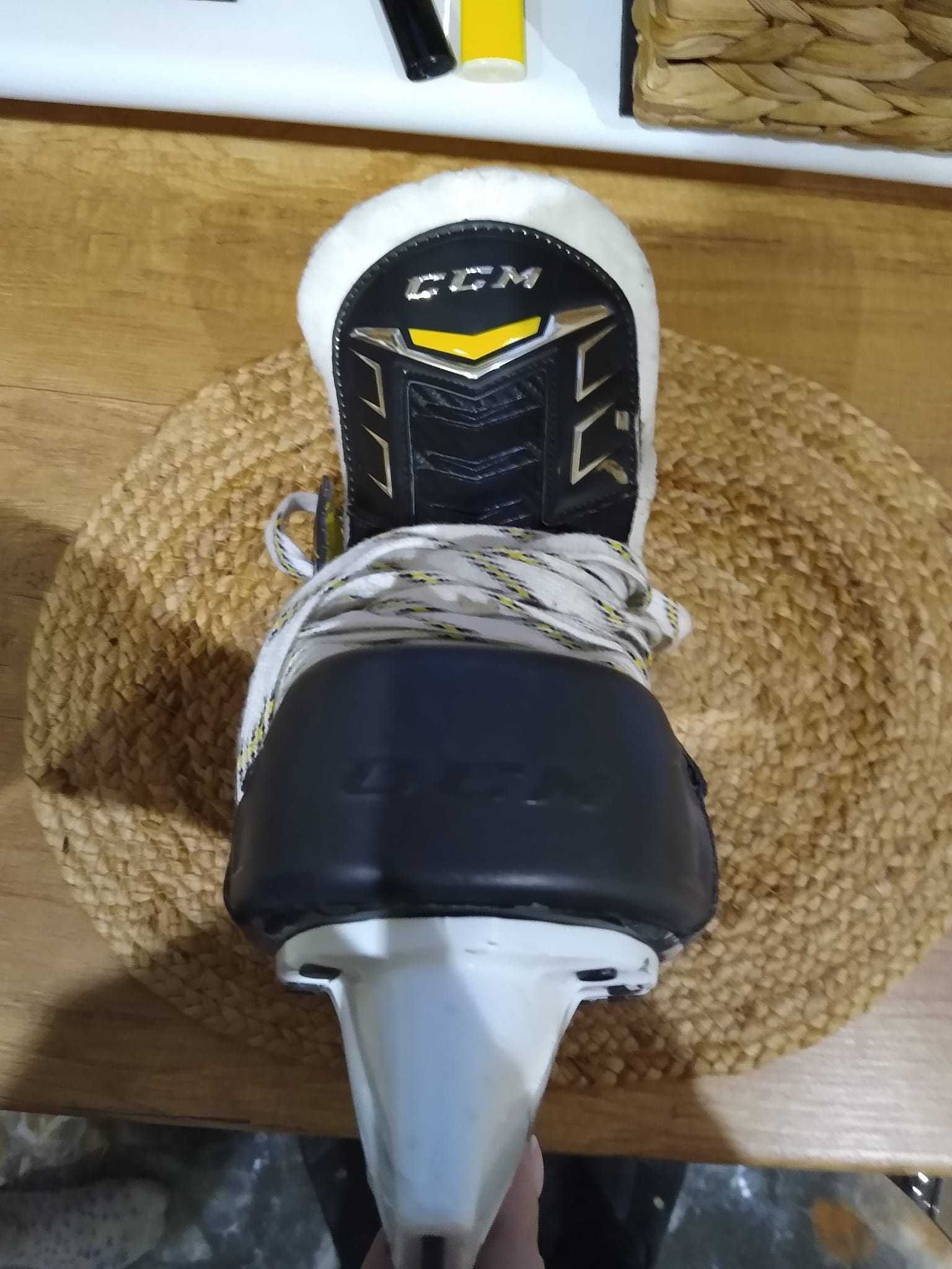 Profesjonalne łyżwy hokejowe CCM 4092 TACKS