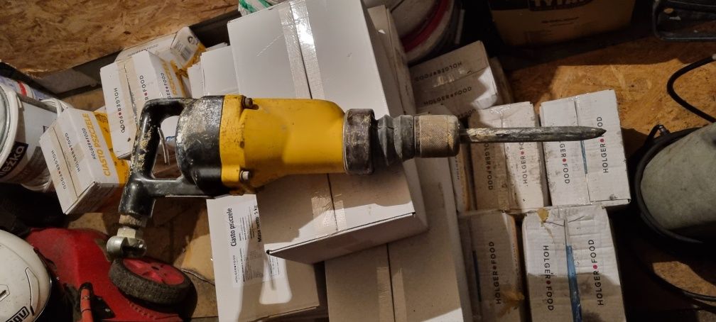 Młot wyburzeniowy pneumatyczny atlas copco TEX05 PE