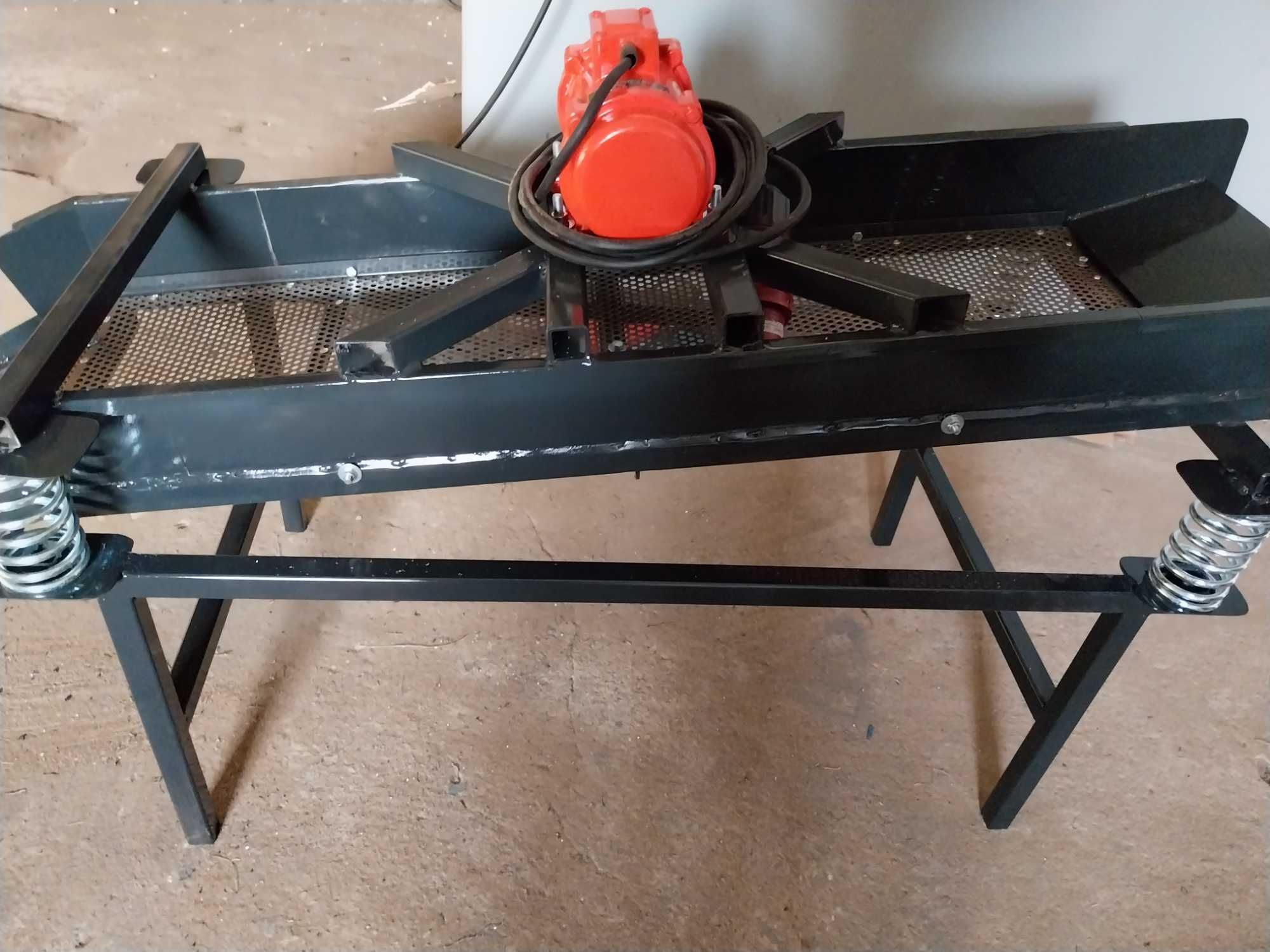 Sito wibracyjne separator przesiewacz pelletu mat. sypkich
