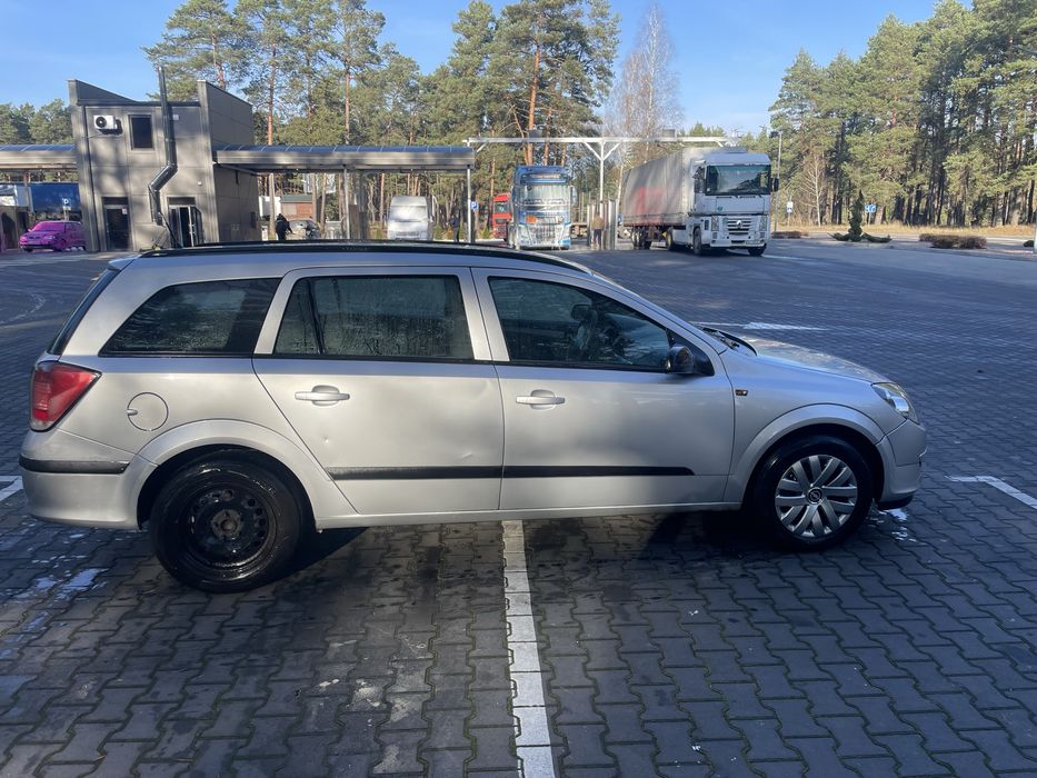 Продам Opel astra H