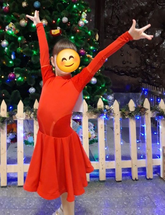 Платье бальное б.у на дев. 6-7лет