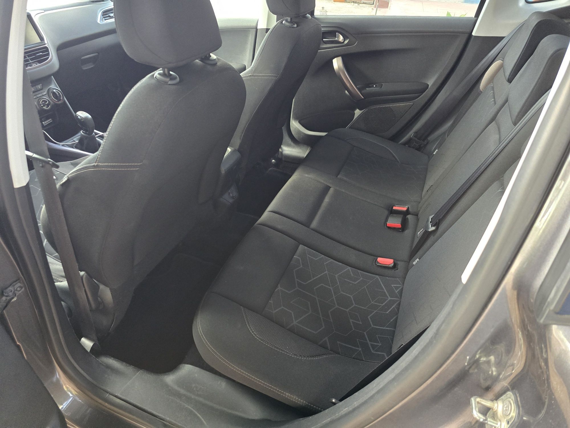 Peugeot 2008 1.4 hdi NACIONAL