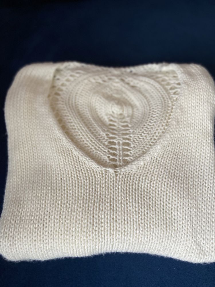 Sweter kremowy rozmiar M
