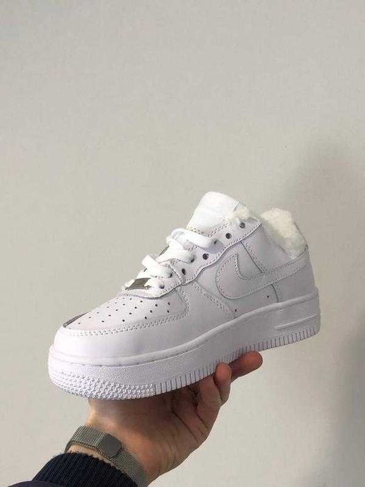 Зимові чоловічі кросівки Nike Air Force 1 - білі (43,44, 45 р)