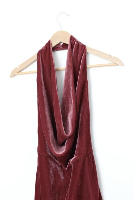 NOWA Sukienka welurowa aksamitna z odkrytymi plecami ZARA