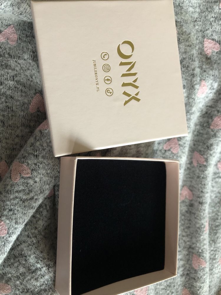 Pudełko na biżuterię Onyx 9,5x 9,5 cm