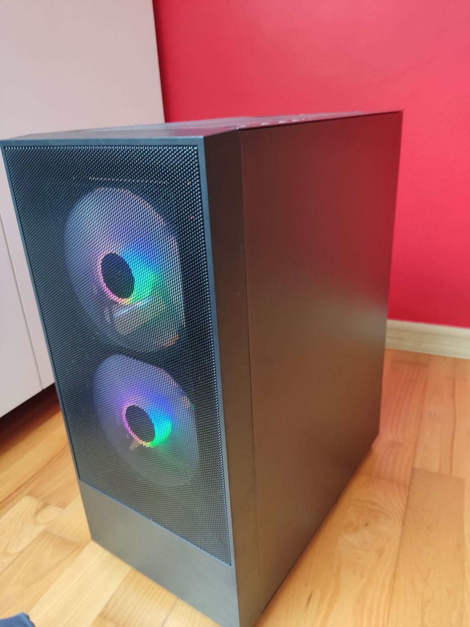 Komputer Gamingowy/R5/RTX3060TI/16GB/SSD/W11