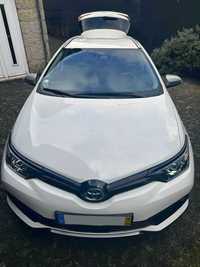 Toyota Auris Touring Sports Hybrid