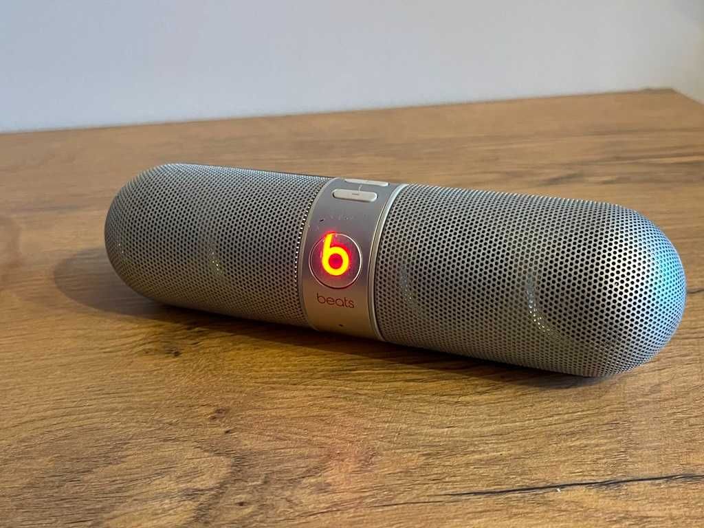 Głośnik Apple Beats Pill Srebrny Silver