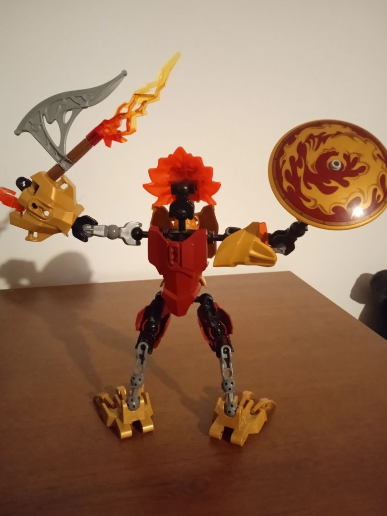 Bionicle lego robot