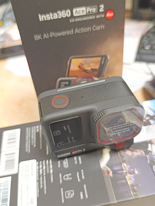 Екшн-камера Insta360 AcePro 2