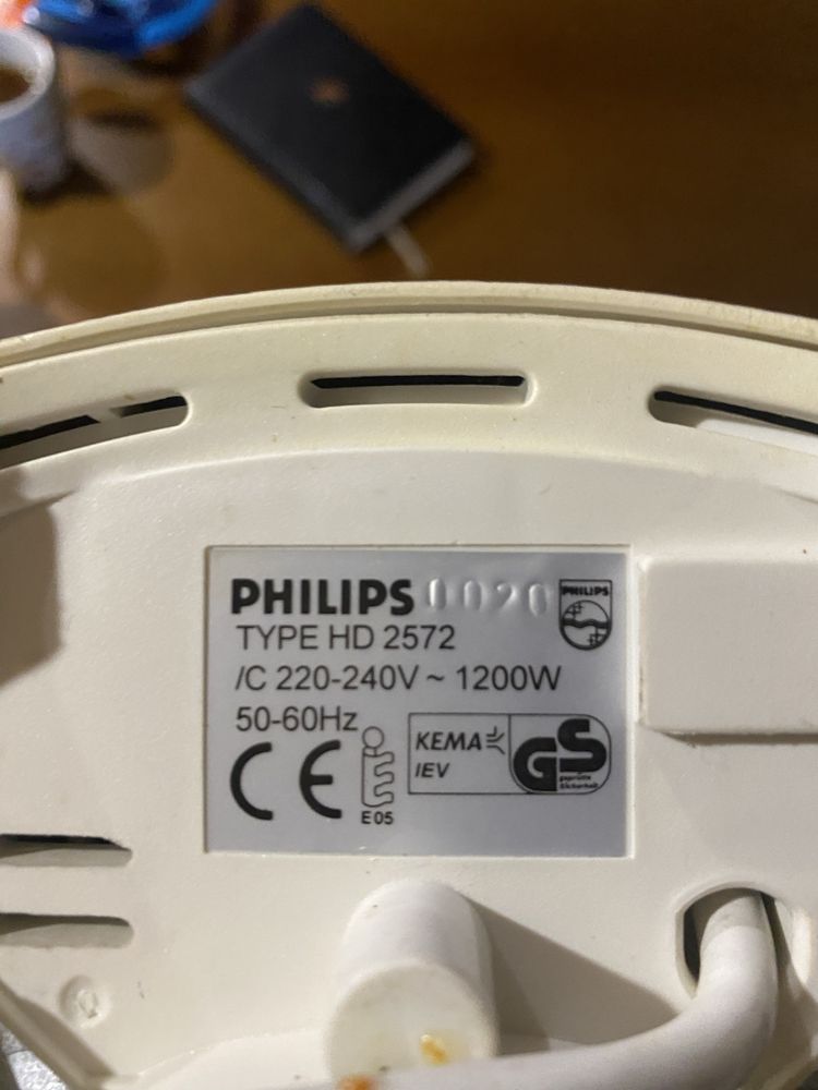 Продам тостер Philips