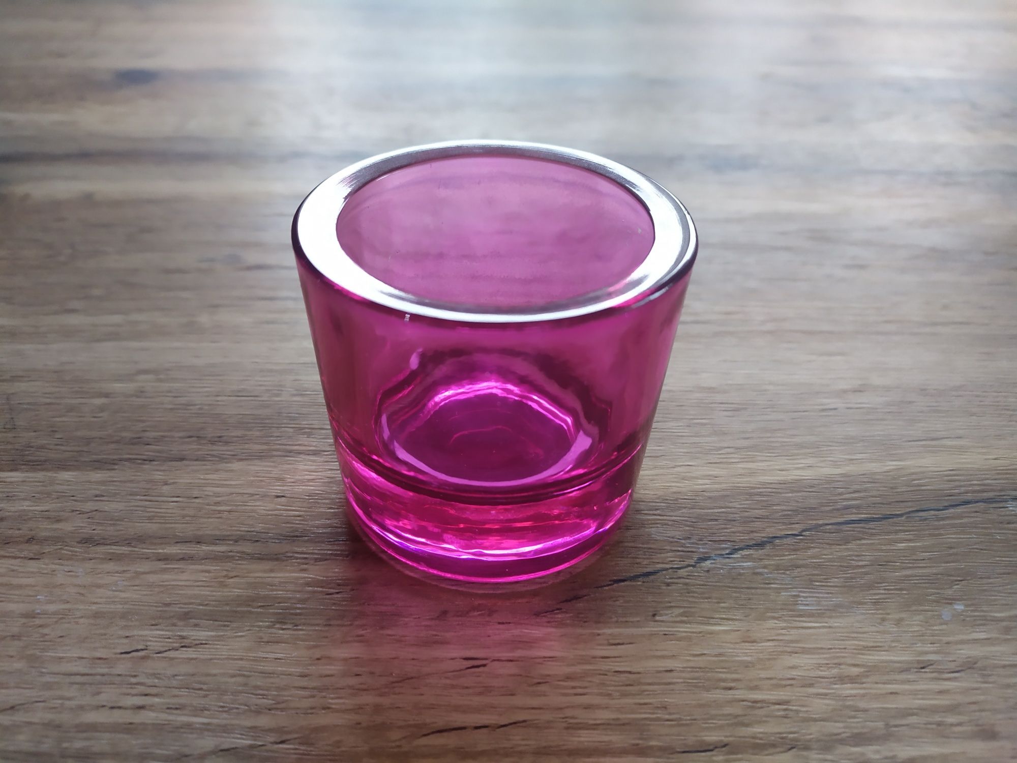 Świecznik szklany różowy