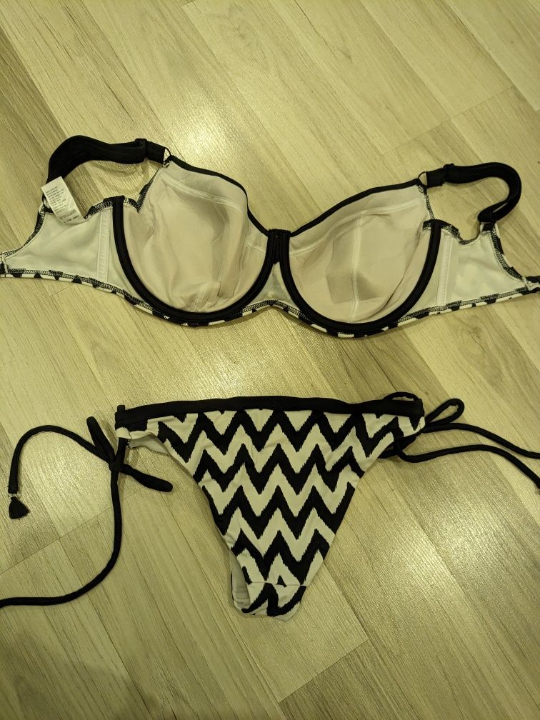 Bikini Freya czarno białe