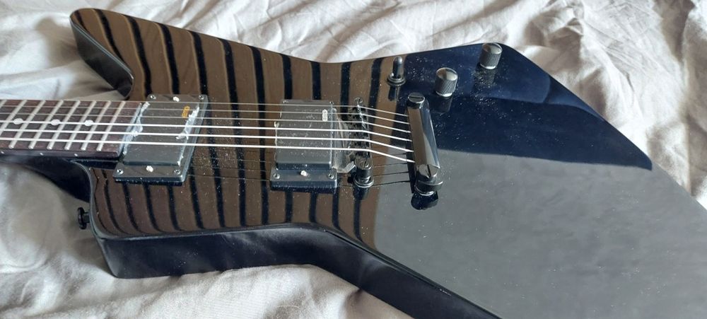 ESP MX-220 czarny