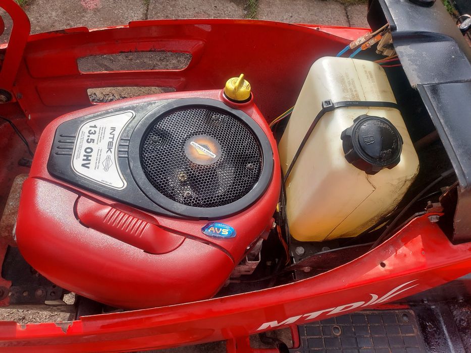 Okazja! Sprzedam traktorek MTD ,silnik Briggs Stratton 13.5 KM