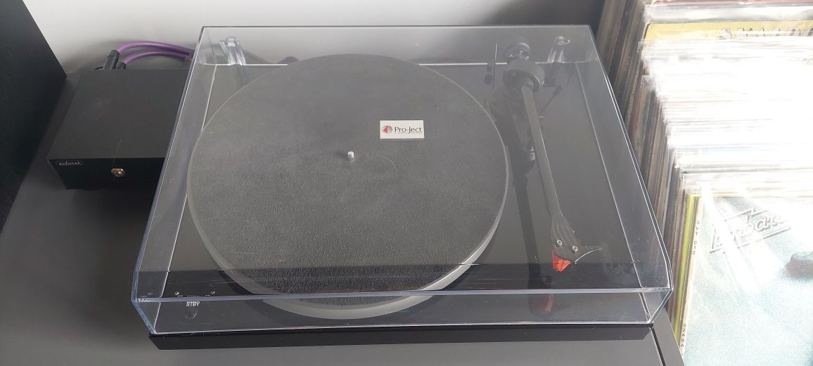 Gramofon Pro Ject Debut Carbon  Esprit SB z wkładką zOrtofon 2m bronze