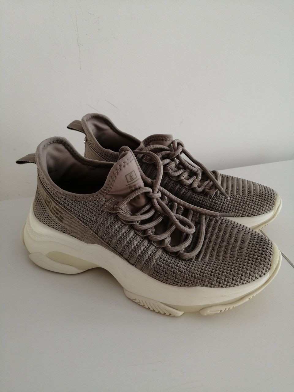 Sneakersy Steve Madden r. 39