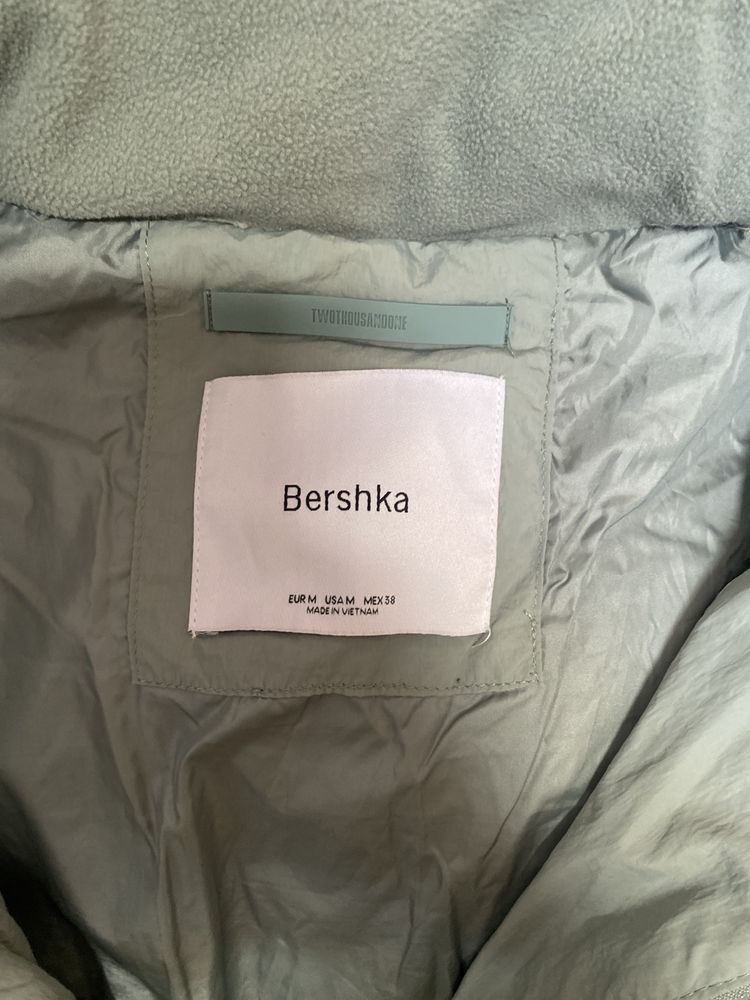 Kispo / Casaco Bershka