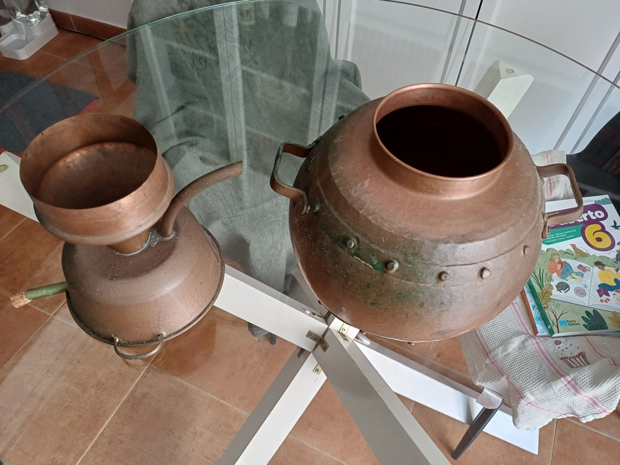 Alquitarra de cobre tradicional soldada