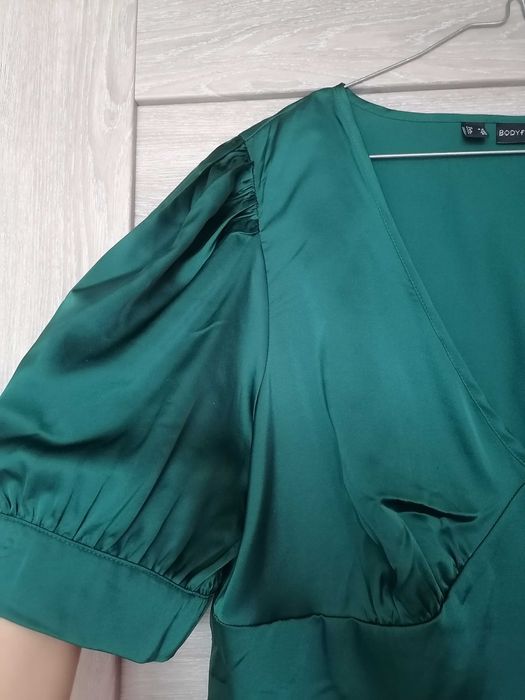 Nowa sukienka satynowa elegancka butelkowa zieleń 44 święta andrzejki