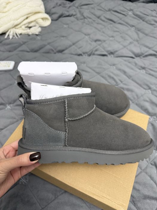 Ugg ultra mini grey
