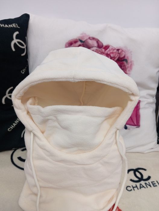 Czapka kominiarka jasniutka polarowa śliczna