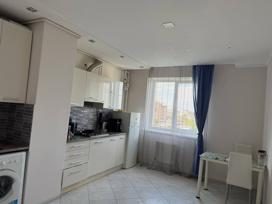 1км вул Уляни Кравченко