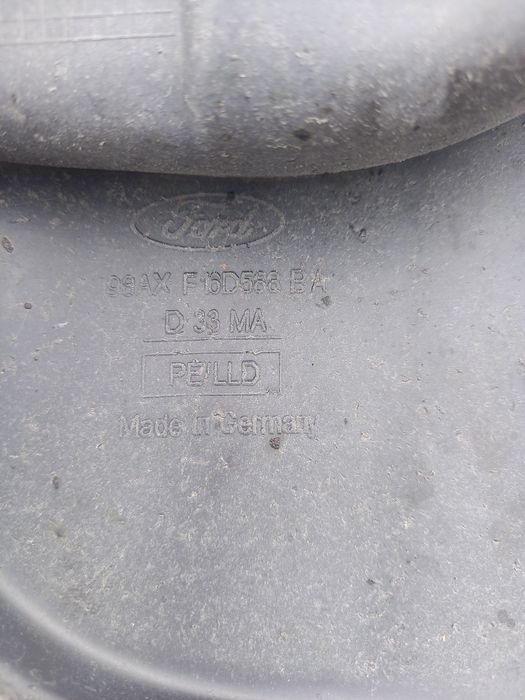 Бризговик Ford Focus 1 задній лівий