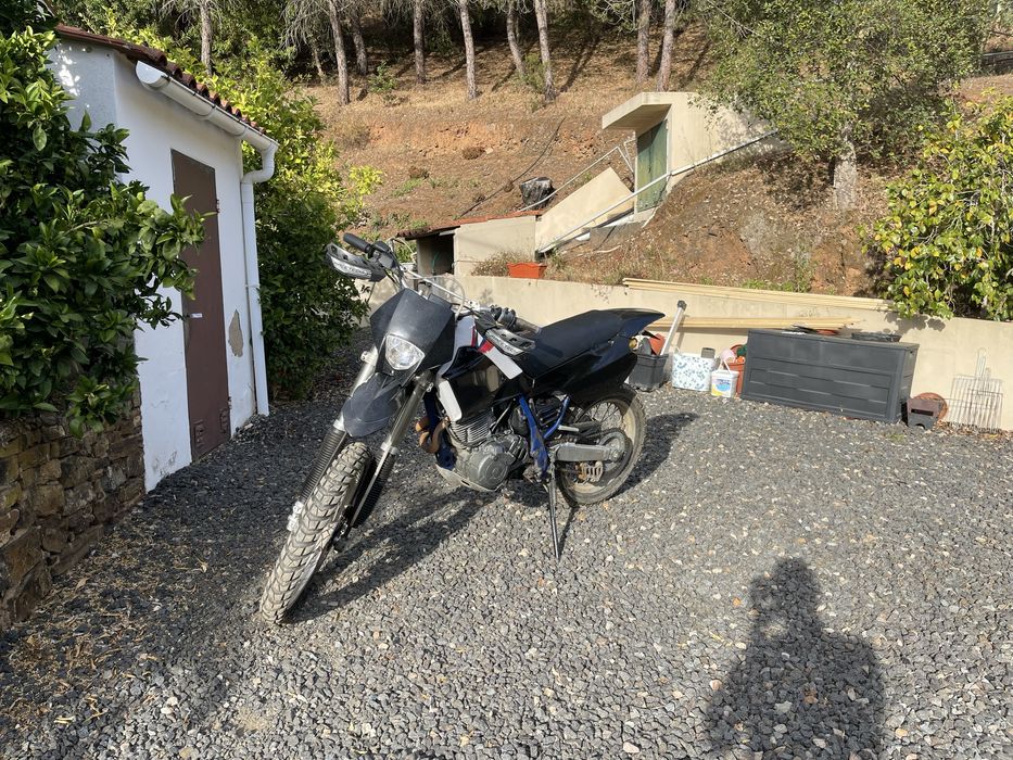 Yamaha TT 600 R matriculada