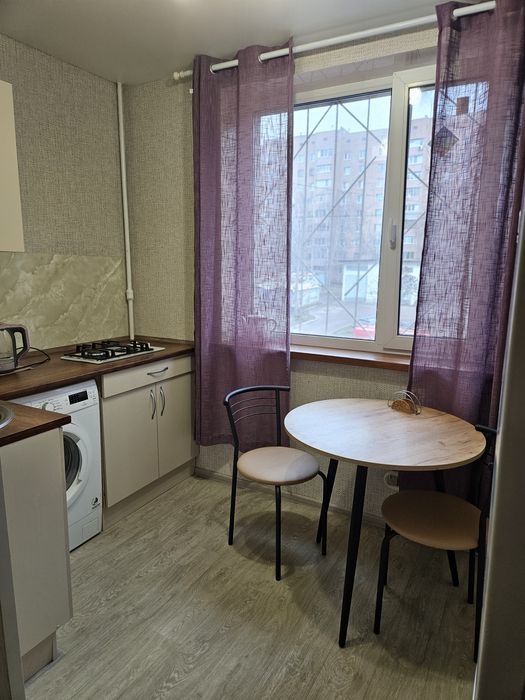 ПОСУТОЧНО  Одесская ХНУВС Гагарина с балконом