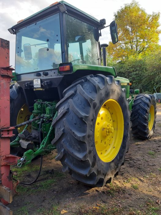 Sprzedam ciągnik John Deere 4240S