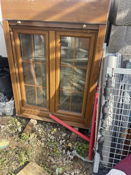 Vendo janelas bom estado com estores