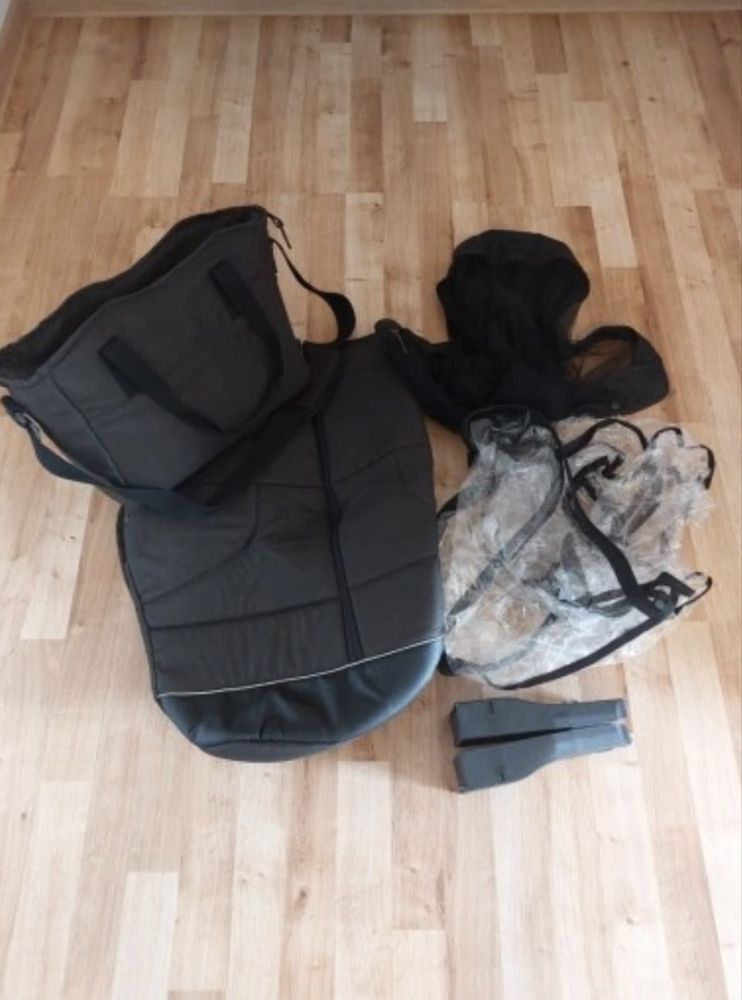 Muuvo Quick 3.0 2w1 czarny Gondola + Spacerowka + Adaptery do fotelika