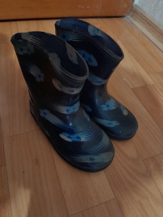 Отдам даром сапожки