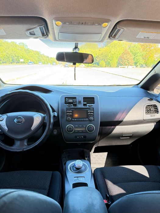 Продам Нисан Лиаф , Nissan Leaf , 2013 год