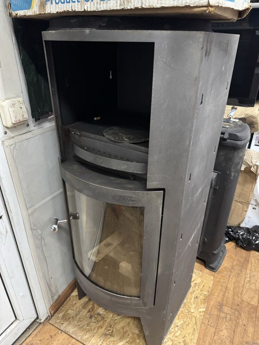 Німецький камін твердопаливний