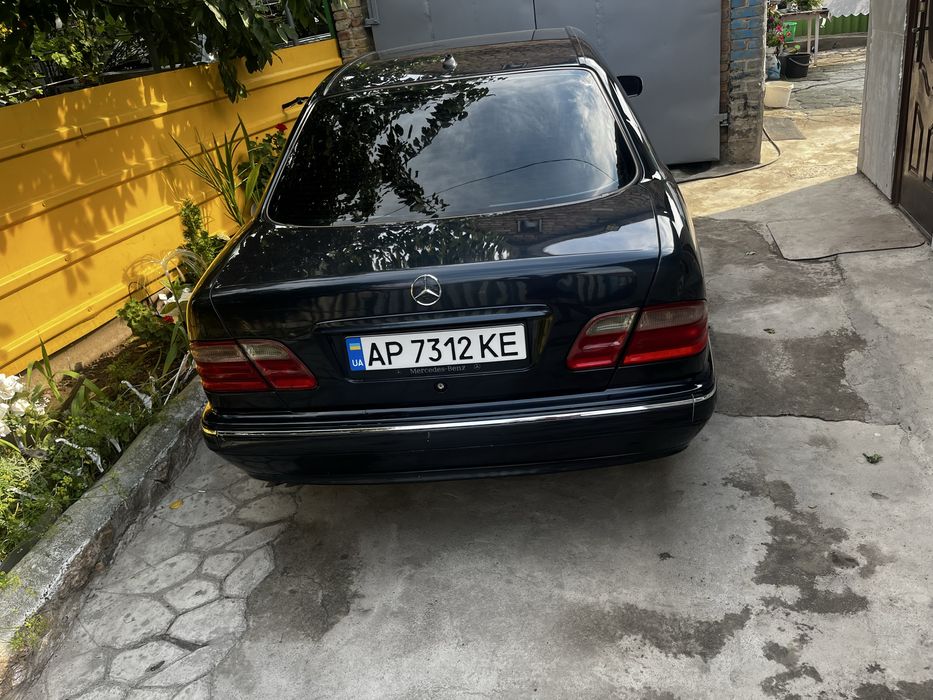 Продам  Mercedes Benz v240