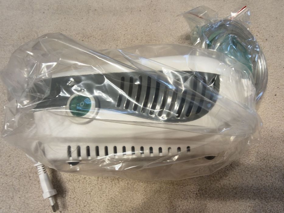 Новий компактний компресорний небулайзер