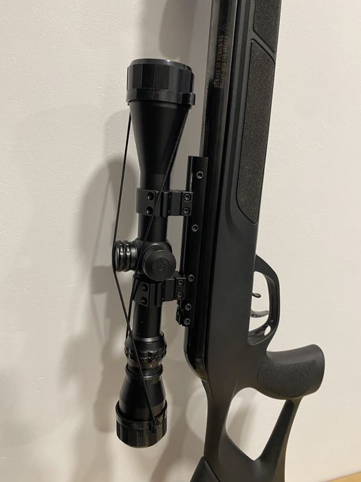 Vendo carabina de pressão 5.5 com mira