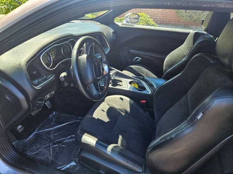 Dodge Challenger SXT Plus 2018