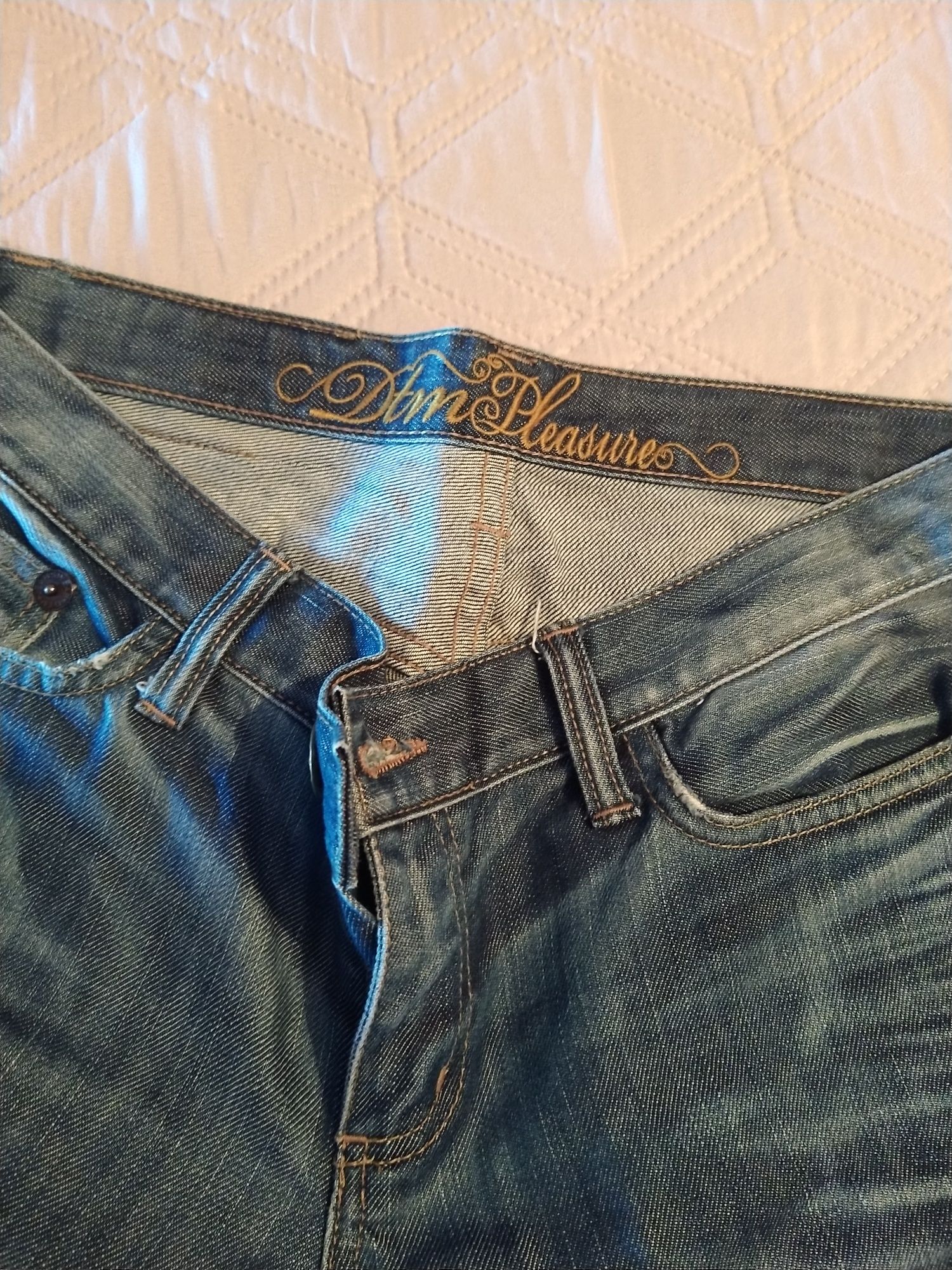 Jeans dtm pleasures n 37