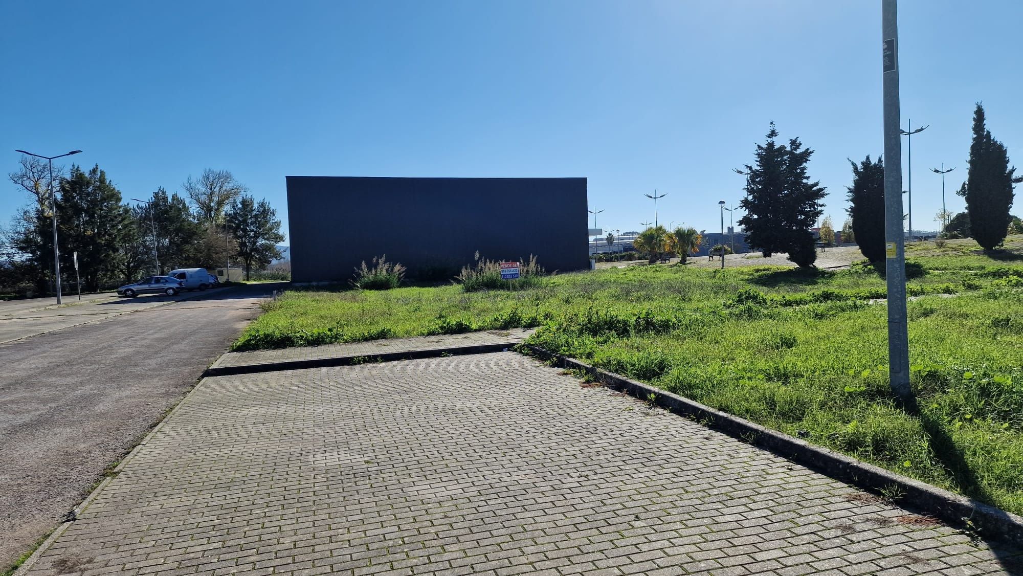 Lote de terreno industrial junto ao Continente - Bombarral